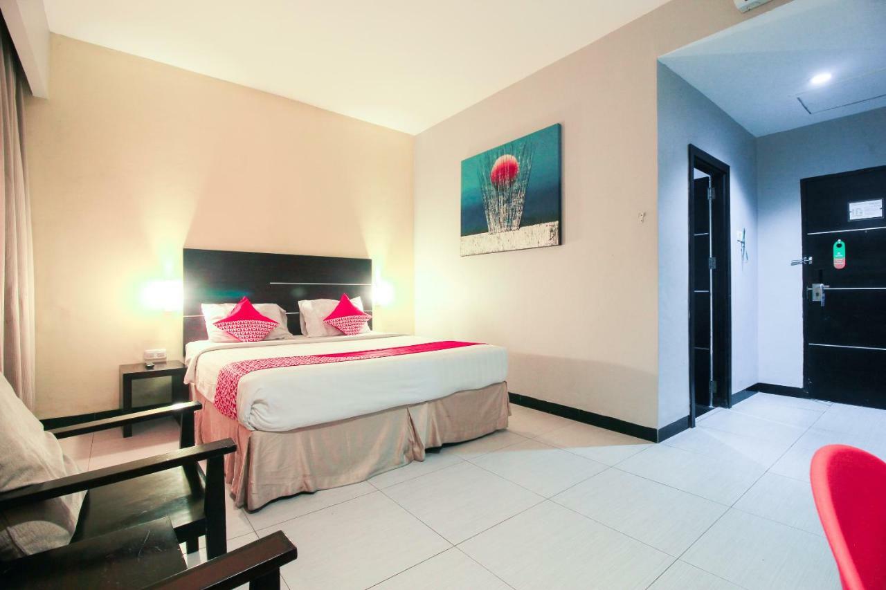 Aston Pekanbaru City Hotel Exterior foto